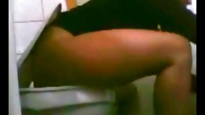 રફ સેક્સનો પ્રેમી સેક્સ મુવી વીડીયો છોકરીને તેના અંધારકોટડીમાં લાવે છે અને કન્ટ ડ્રિલ્સ કરે છે
